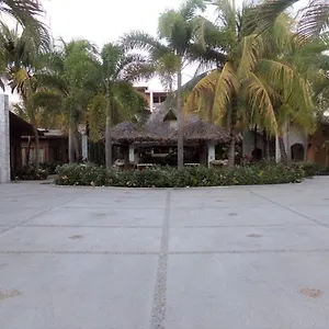 Hotel Casa De Lirio Diamante Acapulco