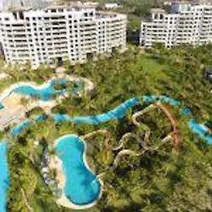La Isla Residences Grand Cayman Appartement *
