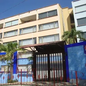 Hotel Delfines 2*