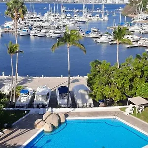 Club De Yates Acapulco *
