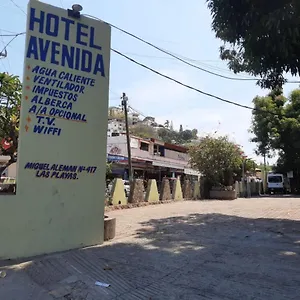 Avenida Hotel 2*