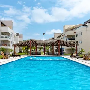 Great Location Pool Gym And Smart Tv *