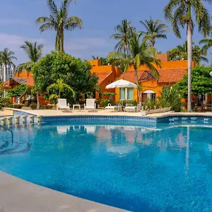 Family With 3 Bedrooms Pool & Hot Tub Dom wakacyjny *