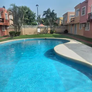 Casa Paz, Amplia Y Comoda Frente A La Alberca * Acapulco