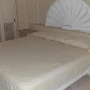 Marbella 25
