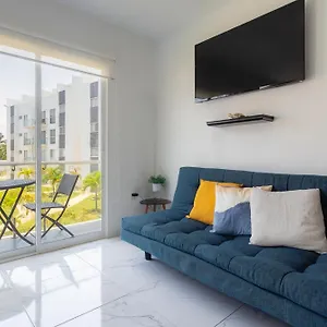Malaga 223 *