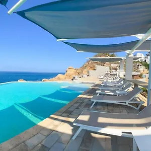 Solara, Villa *