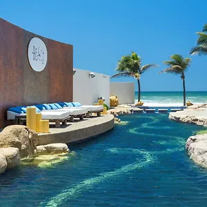 Costera De Las Palmas 1121 Playa Diamante Hotel Acapulco