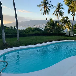 Casa En Fraccionamiento Las Brisas