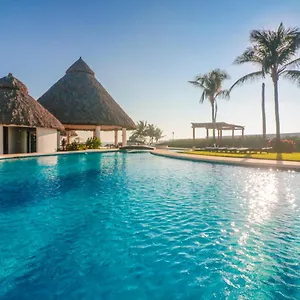 Dream Diamante Holiday home