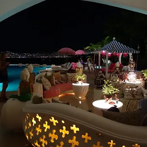 Arabesque Villa